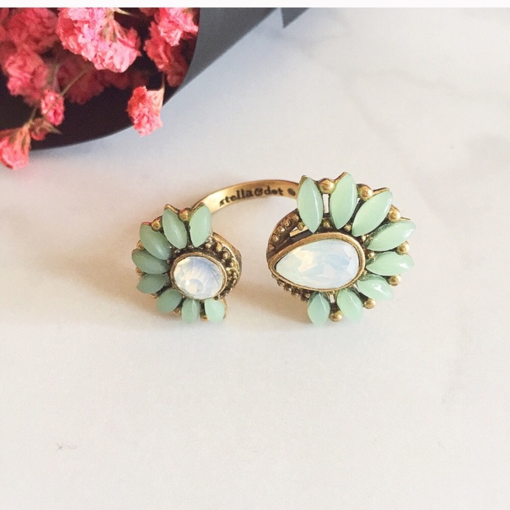 Stella and Dot Zinnia Split ring